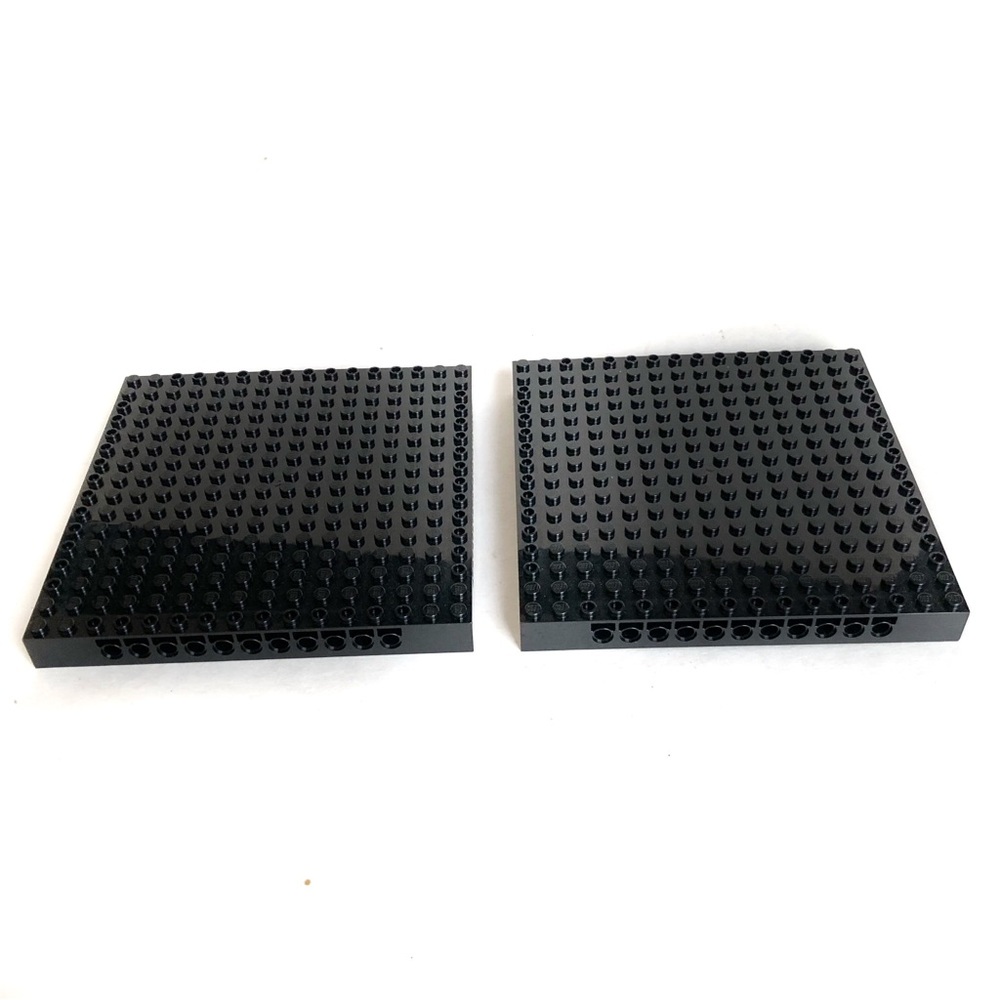 New LEGO Technic Brick 16 x 16 x 1 1/3 with Holes 65803 Black 2 Square Bases